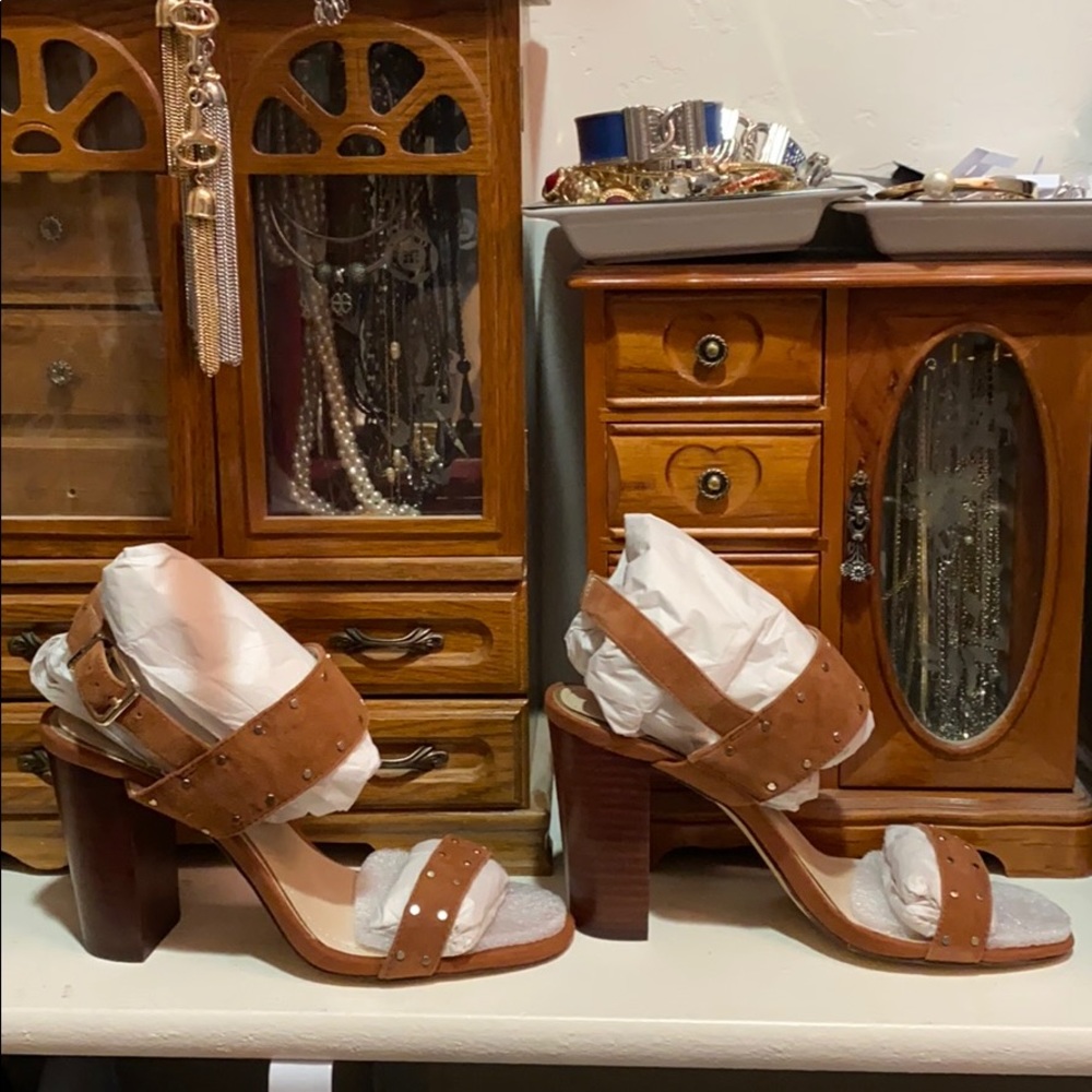 Chunky Heels!